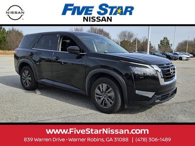 2023 Nissan Pathfinder S