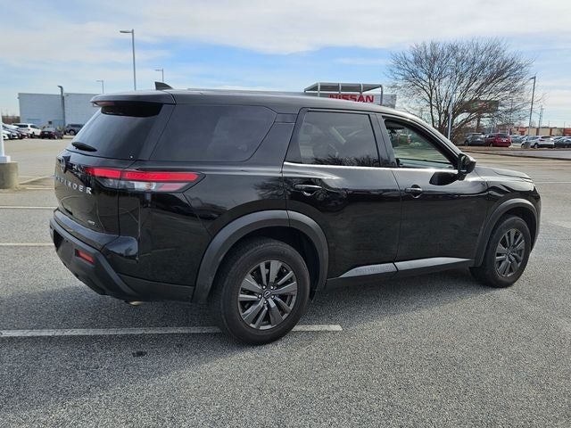 2023 Nissan Pathfinder S