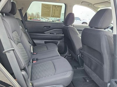 2023 Nissan Pathfinder S