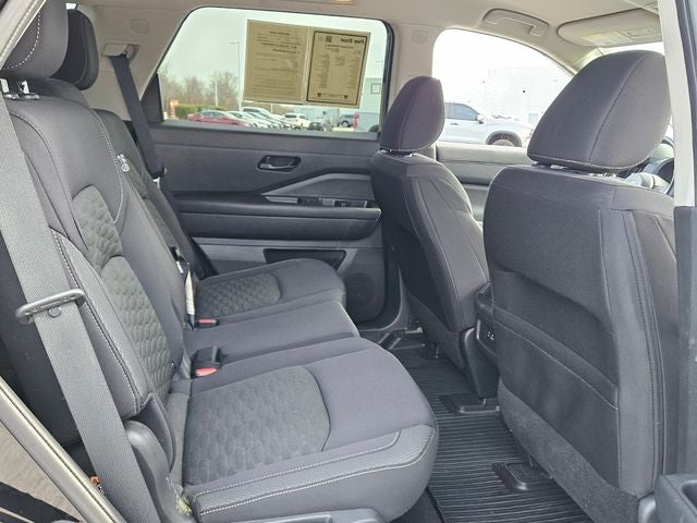 2023 Nissan Pathfinder S