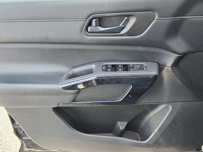 2023 Nissan Pathfinder S