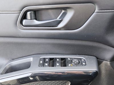 2023 Nissan Pathfinder S