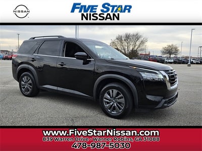 2022 Nissan Pathfinder SV