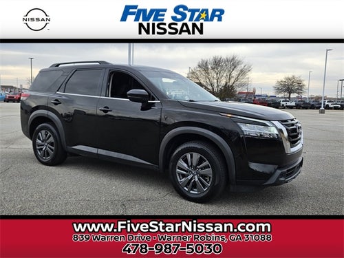 2022 Nissan Pathfinder SV