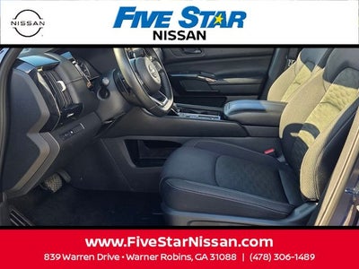 2024 Nissan Pathfinder SV