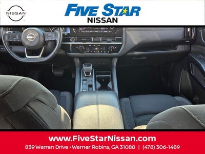 2024 Nissan Pathfinder SV