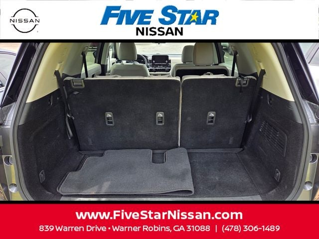 2024 Nissan Pathfinder SV