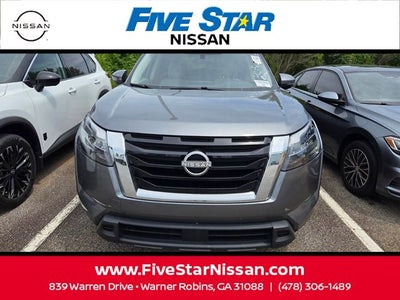 2024 Nissan Pathfinder SV