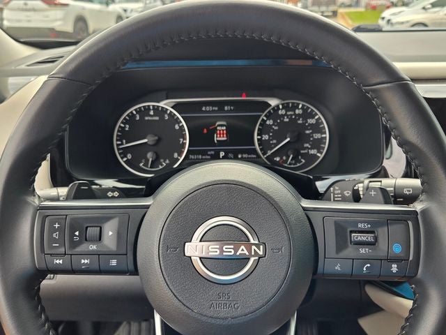 2024 Nissan Pathfinder SV