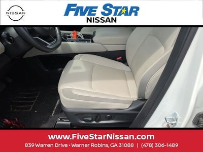 2024 Nissan Pathfinder SL