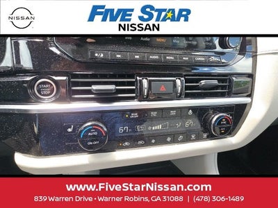 2024 Nissan Pathfinder SL