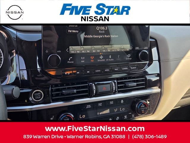 2024 Nissan Pathfinder SL