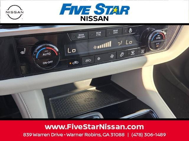 2024 Nissan Pathfinder SL