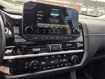 2025 Nissan Pathfinder Platinum