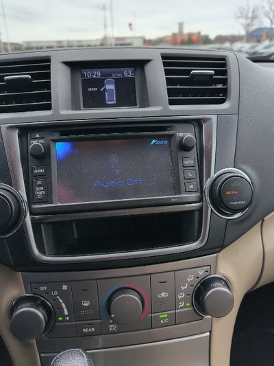 2013 Toyota Highlander Base