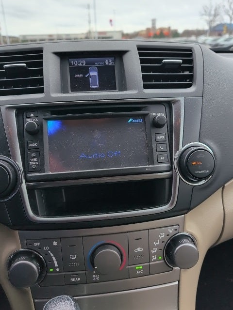 2013 Toyota Highlander Base