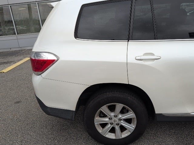 2013 Toyota Highlander Base