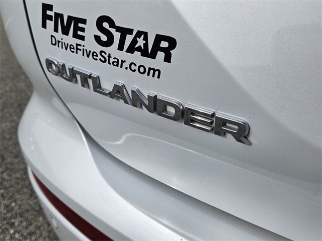 2024 Mitsubishi Outlander SE Black Edition