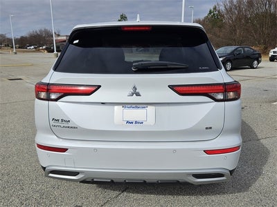 2024 Mitsubishi Outlander SE Black Edition