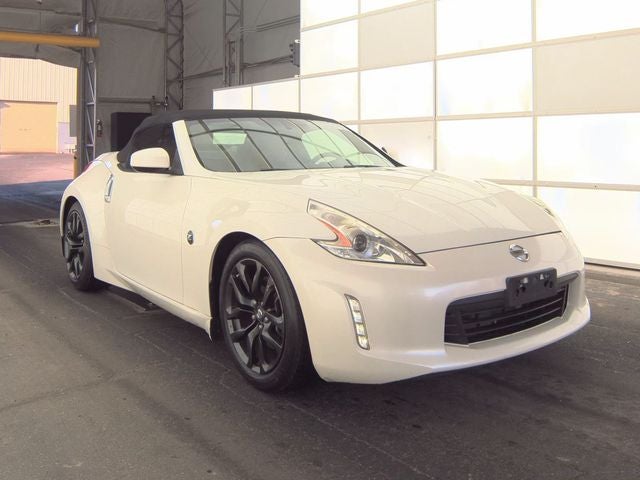 2017 Nissan 370Z Touring
