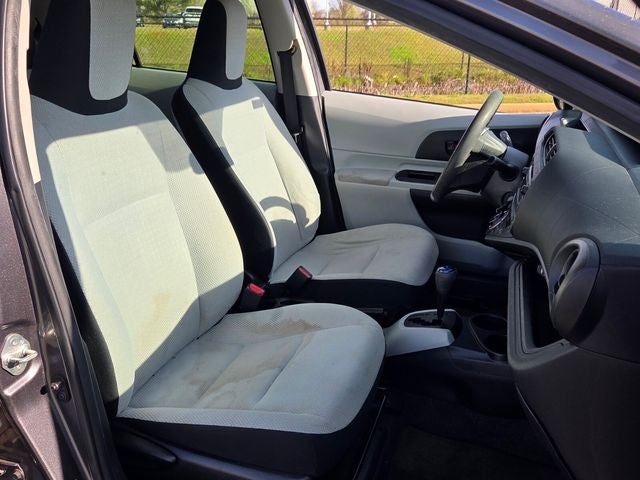 2013 Toyota Prius c One