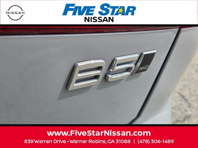 2024 Volvo XC60 B5 Plus Dark Theme