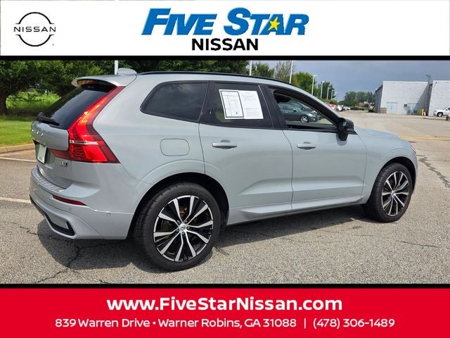 2024 Volvo XC60 B5 Plus Dark Theme