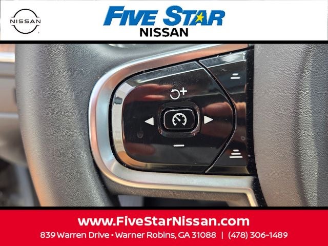 2024 Volvo XC60 B5 Plus Dark Theme