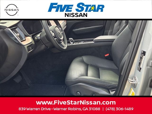 2024 Volvo XC60 B5 Plus Dark Theme