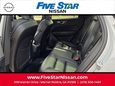 2024 Volvo XC60 B5 Plus Dark Theme