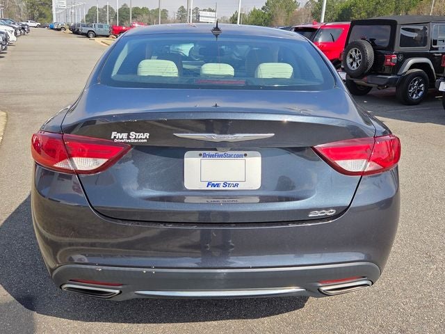 2017 Chrysler 200 Limited