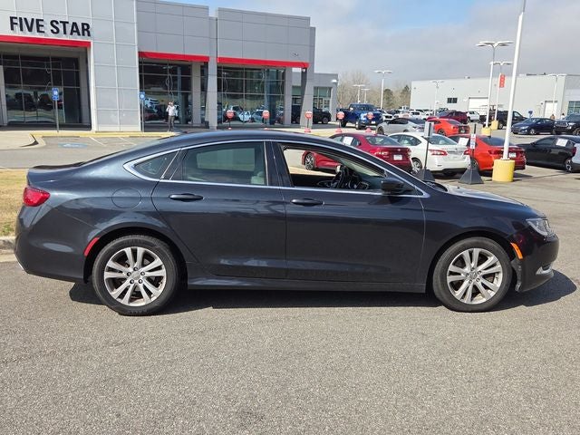 2017 Chrysler 200 Limited