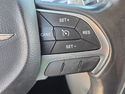 2017 Chrysler 200 Limited