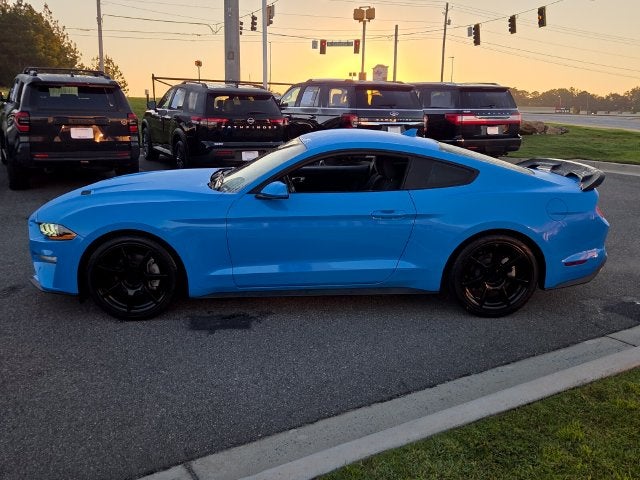 2022 Ford Mustang EcoBoost