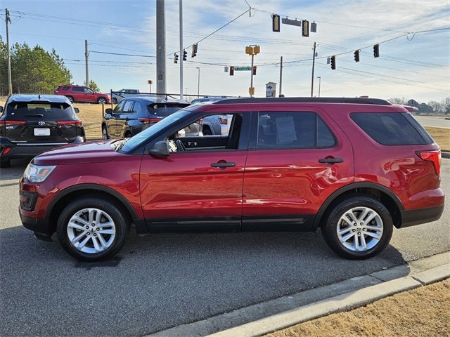 2017 Ford Explorer Base