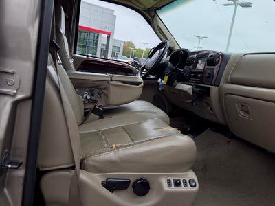 2005 Ford F-350SD Lariat