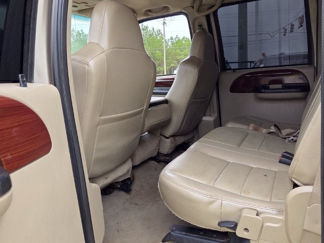 2005 Ford F-350SD Lariat