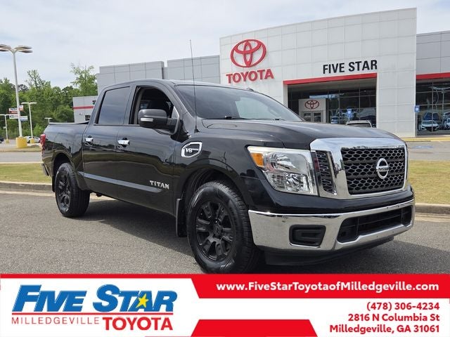 2017 Nissan Titan SV