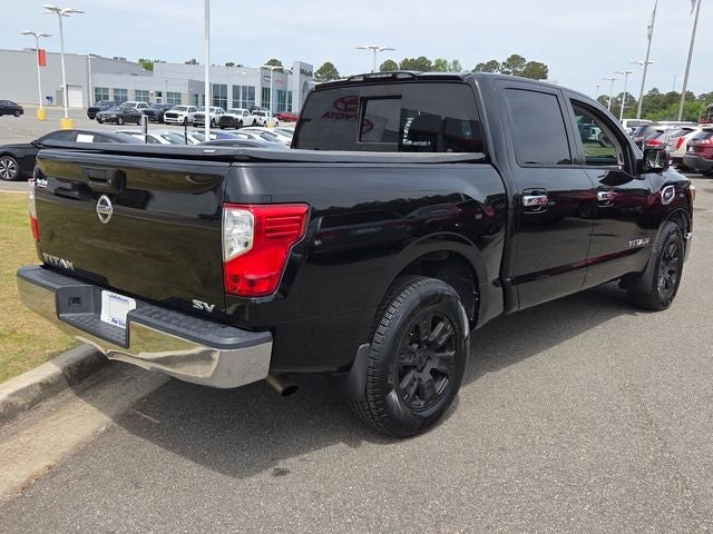 2017 Nissan Titan SV