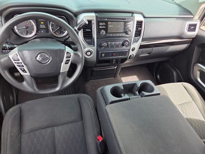 2017 Nissan Titan SV