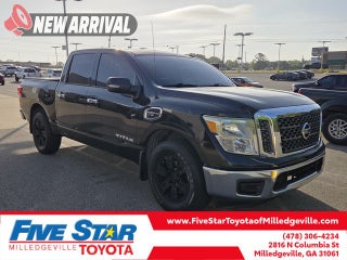 2017 Nissan Titan SV