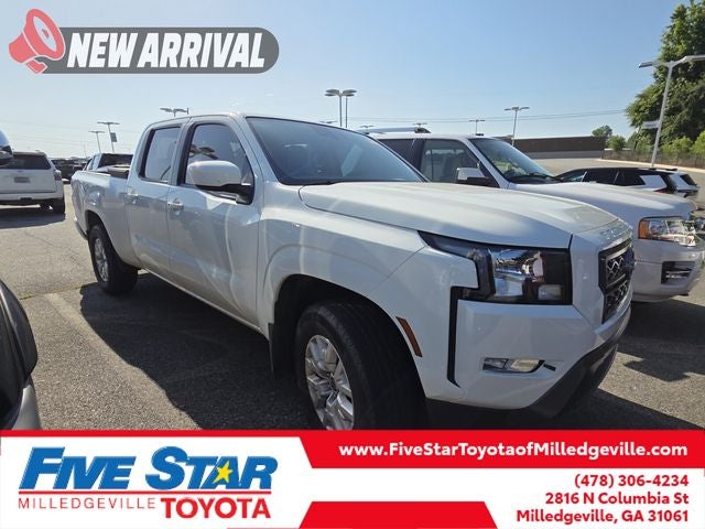 2024 Nissan Frontier SV