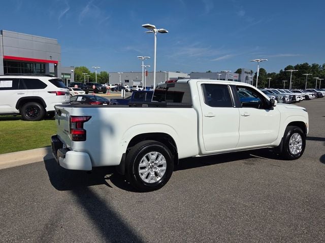 2024 Nissan Frontier SV