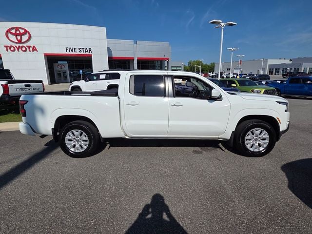 2024 Nissan Frontier SV
