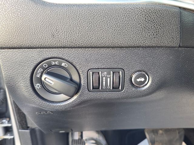 2015 Dodge Charger SE
