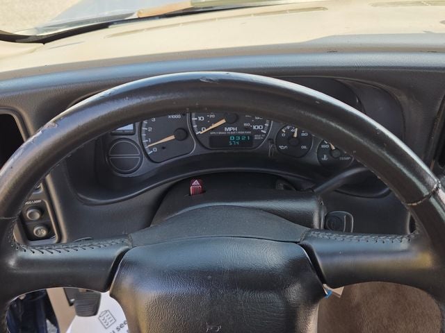 2002 Chevrolet Silverado 1500 LS