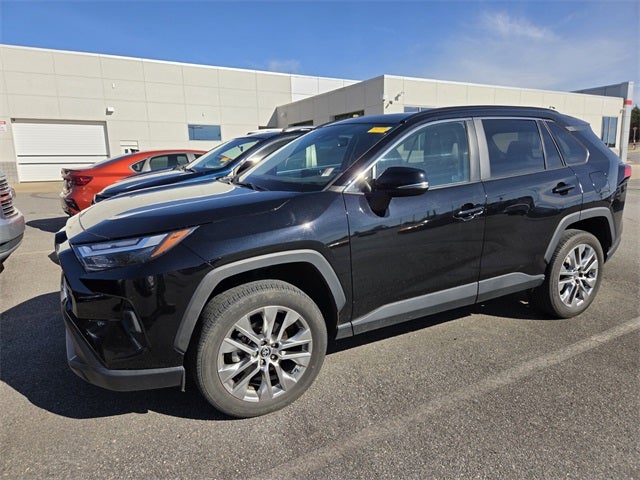 2023 Toyota RAV4 XLE Premium