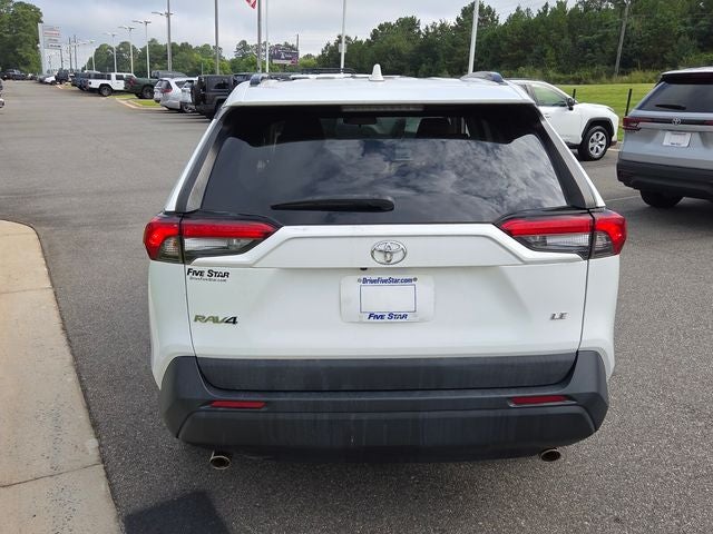 2021 Toyota RAV4 LE