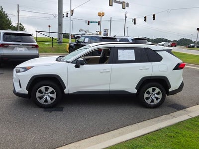 2021 Toyota RAV4 LE