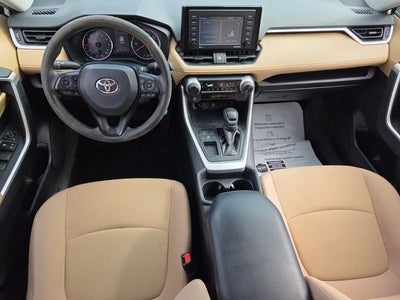 2021 Toyota RAV4 LE